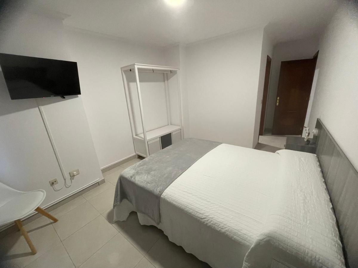 Apartamentos Demar Luis Casais O Grove Esterno foto