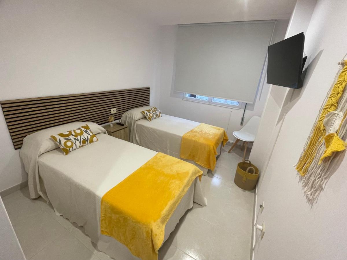 Apartamentos Demar Luis Casais O Grove Esterno foto