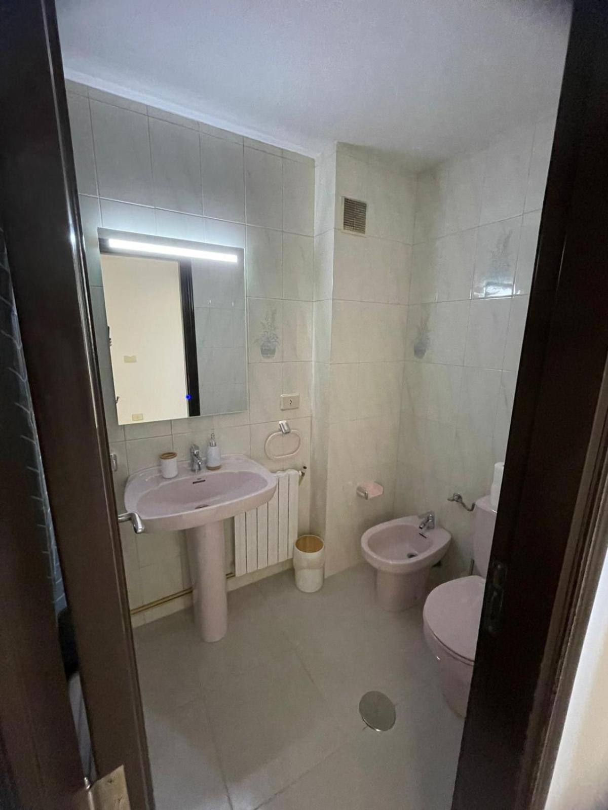 Apartamentos Demar Luis Casais O Grove Camera foto