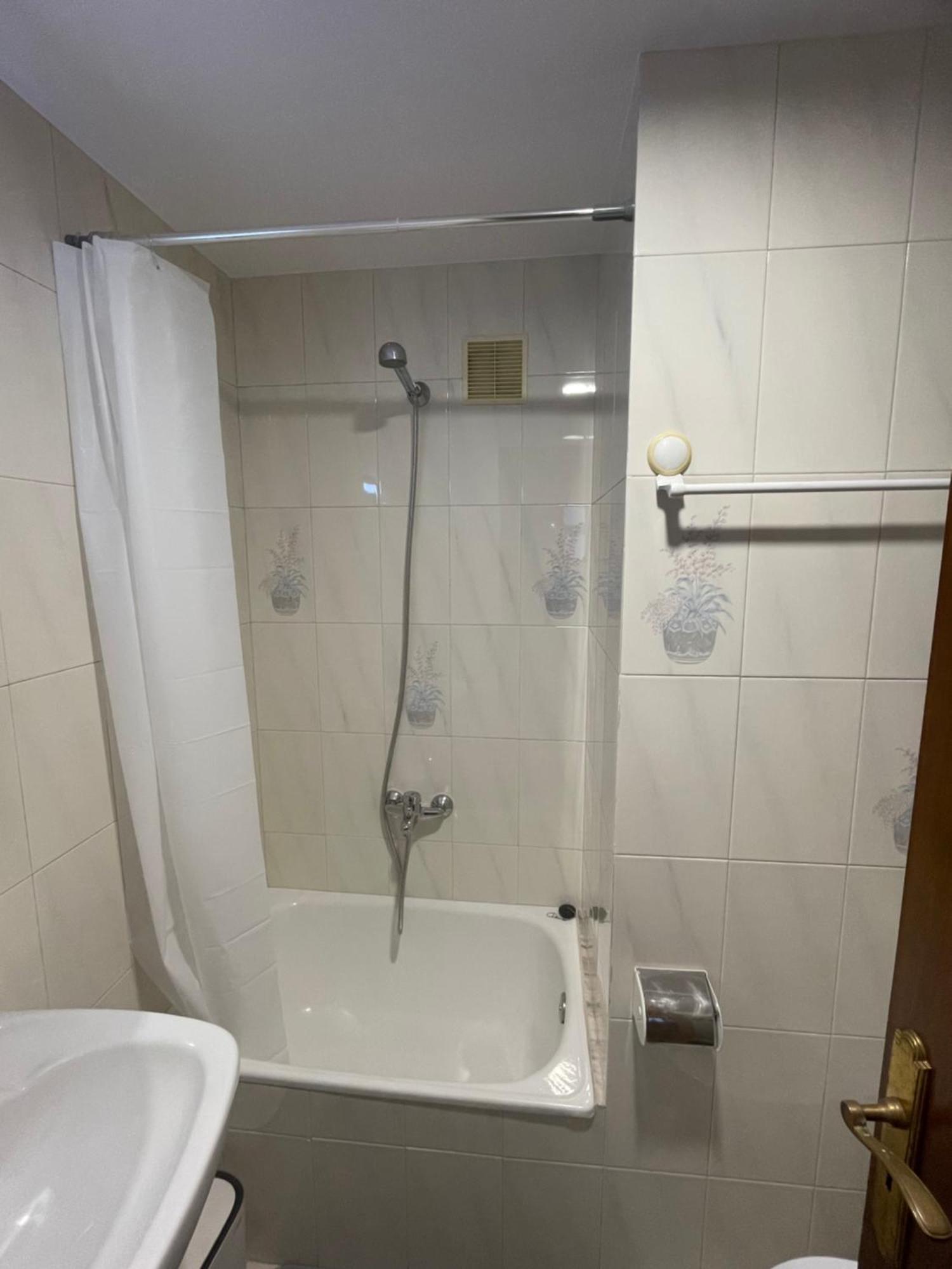 Apartamentos Demar Luis Casais O Grove Camera foto